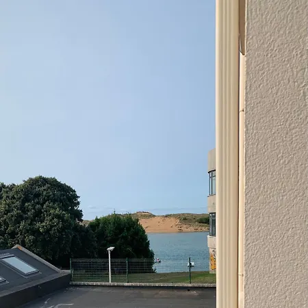 Vistas Al Mar, Amplia Terraza Y Garaje *